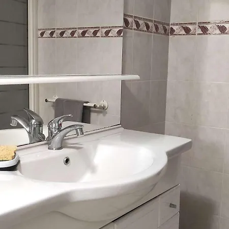Cosy Avec Parking, Plein Sud - 3 Pieces, 7 Rue Jean Calvet - Fr-1-580-84 Apartment *