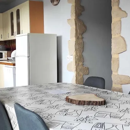 Cosy Avec Parking, Plein Sud - 3 Pieces, 7 Rue Jean Calvet - Fr-1-580-84 Apartment