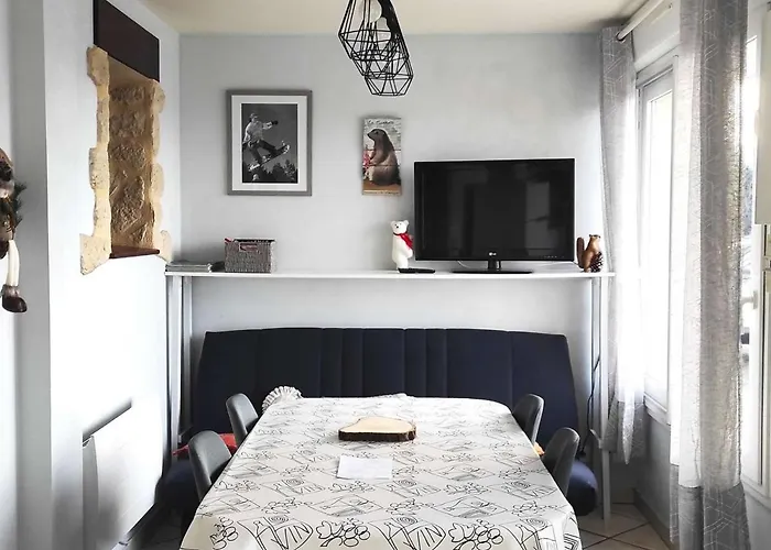 Apartment 3 Pieces Confortable Avec Parking A Font-romeu - Fr-1-580-84
