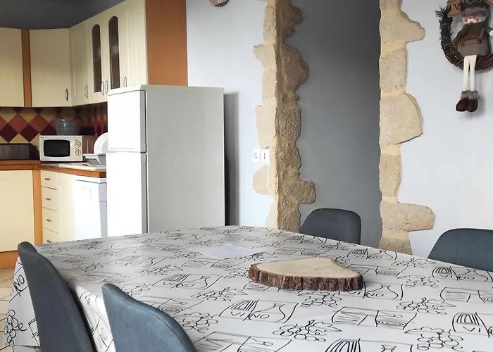 3 Pieces Confortable Avec Parking A Font-romeu - Fr-1-580-84 Apartment